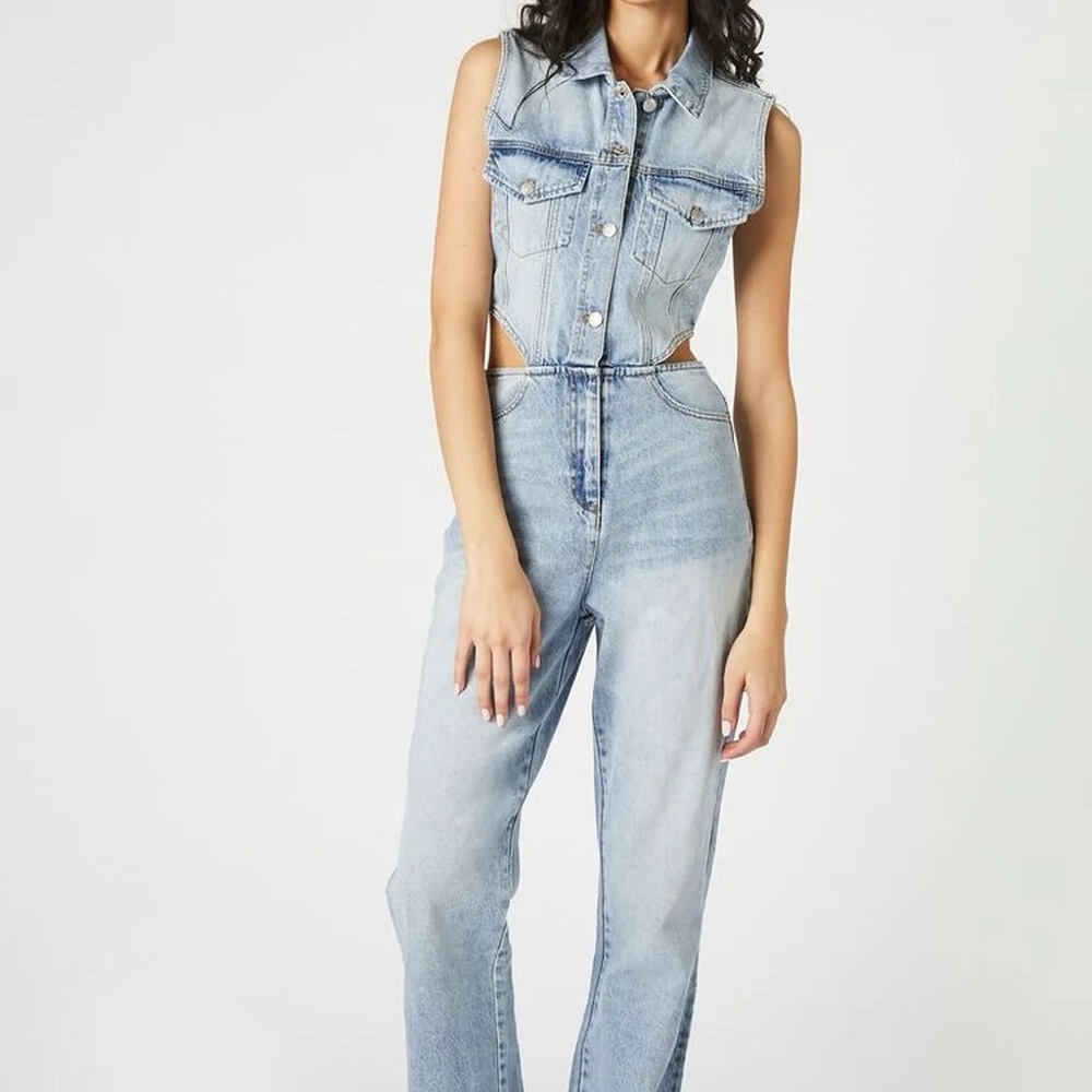 Forever21 | Sleeveless Cutout Denim Overalls